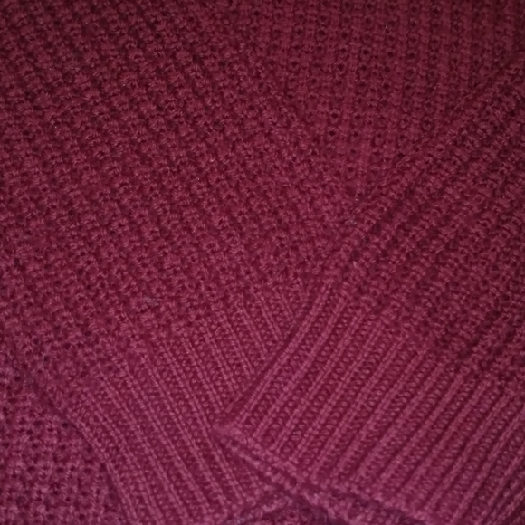 PRICE DROP! Aritzia Isabelli Sweater - Picture 5 of 10